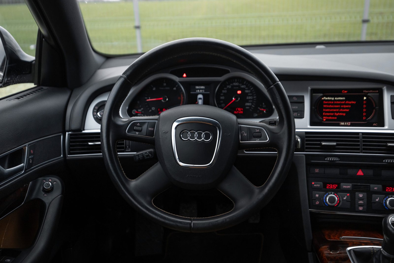 
								AUDI A6 EXCLUSIVE 2.0TDI 100KW full									