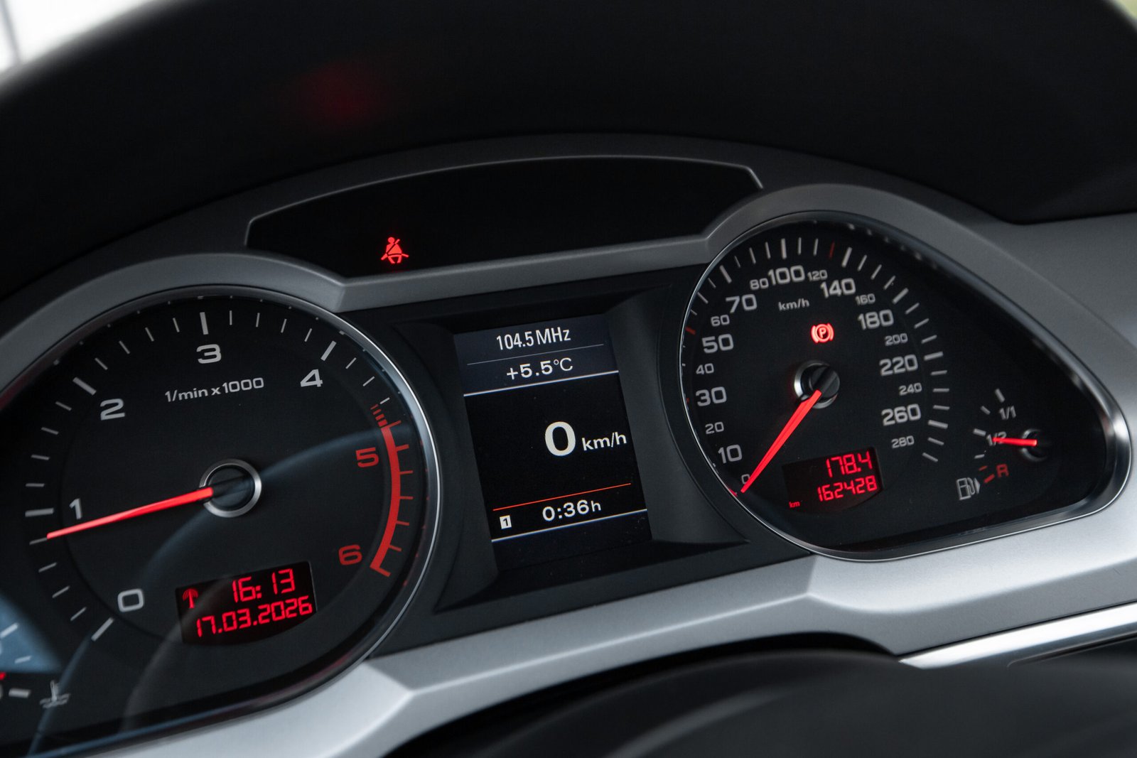 
								AUDI A6 EXCLUSIVE 2.0TDI 100KW full									