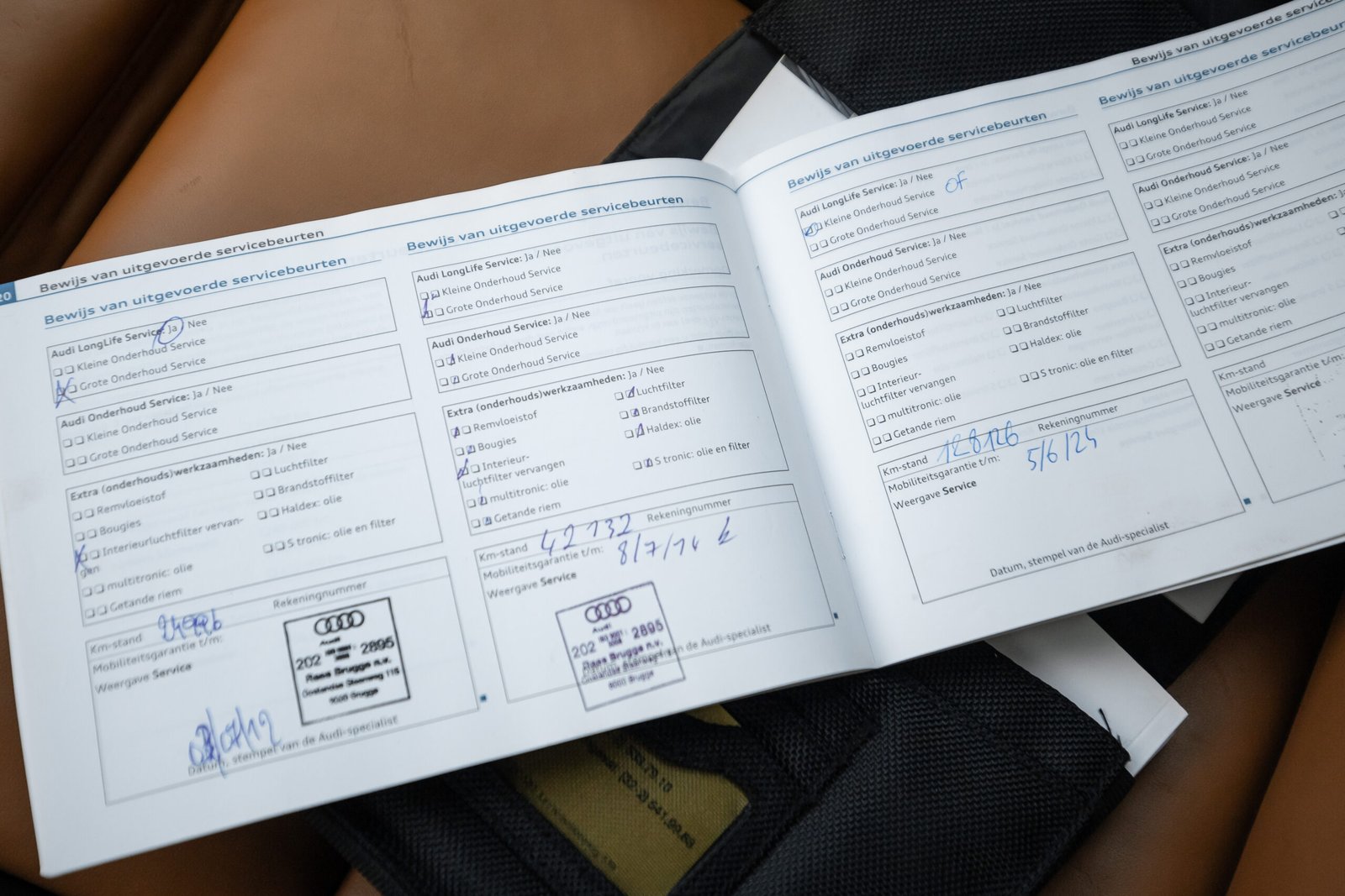 
								AUDI A6 EXCLUSIVE 2.0TDI 100KW full									