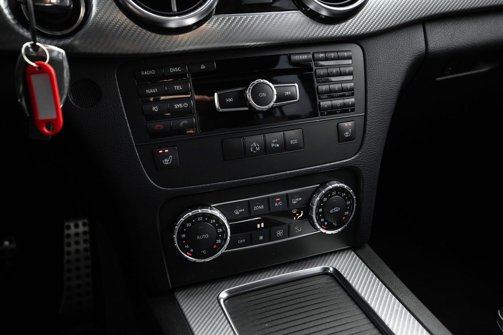 
								Mersedes Benz GLK 350D AMG full									