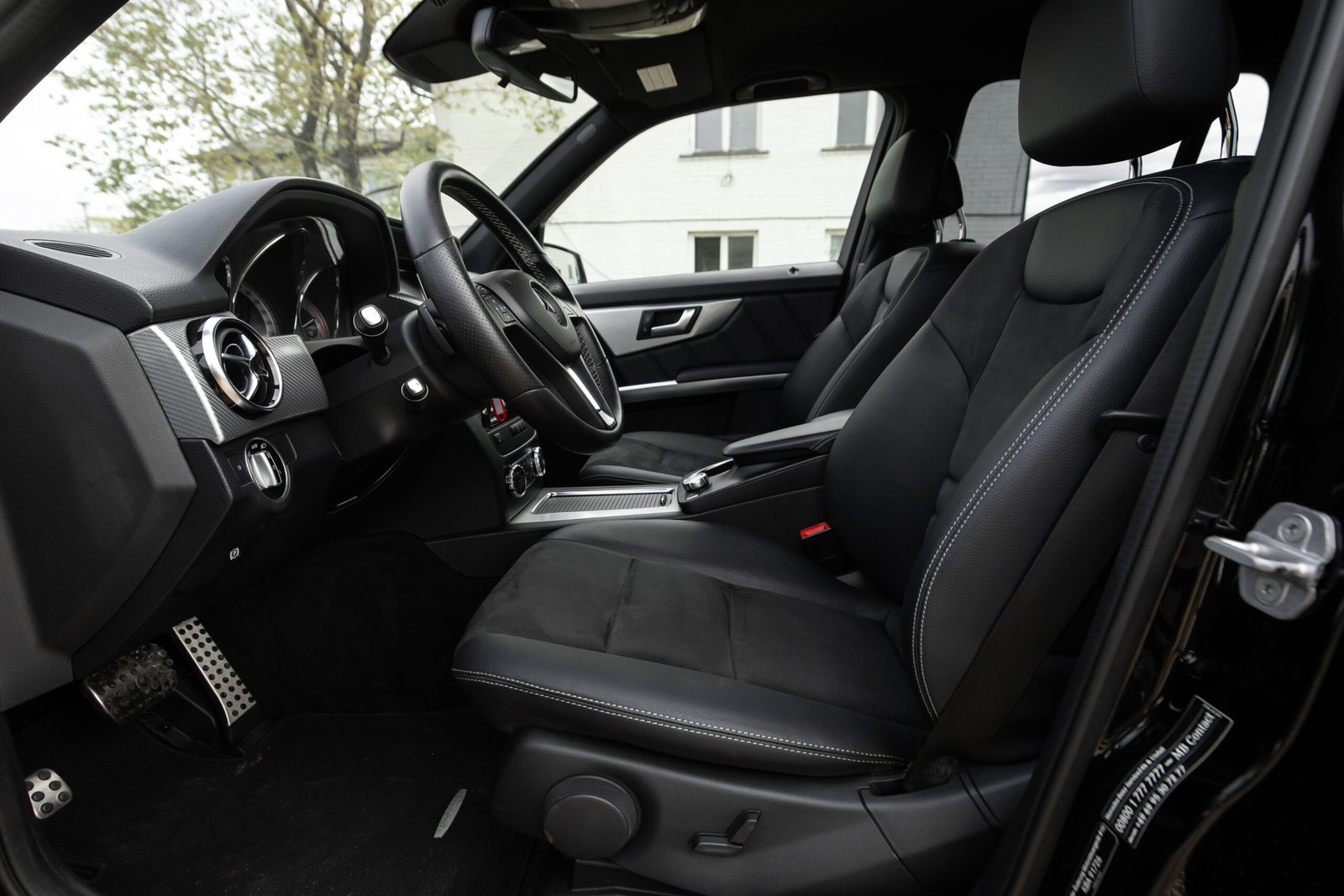 
								Mersedes Benz GLK 350D AMG full									
