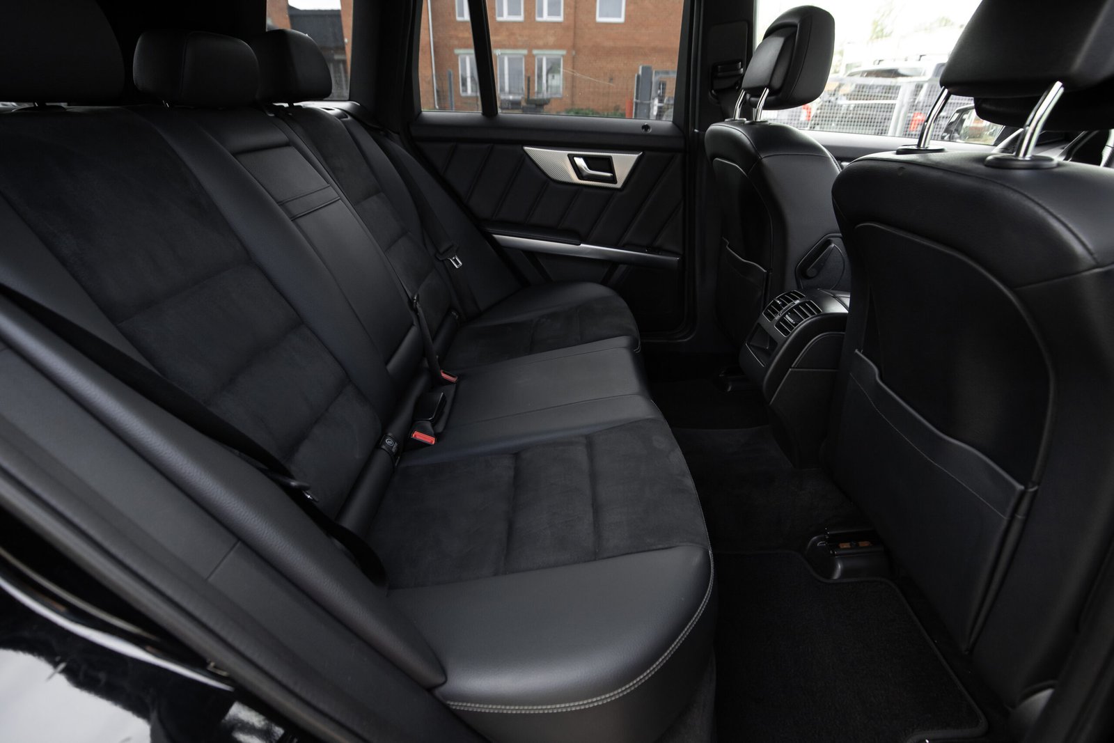 
								Mersedes Benz GLK 350D AMG full									