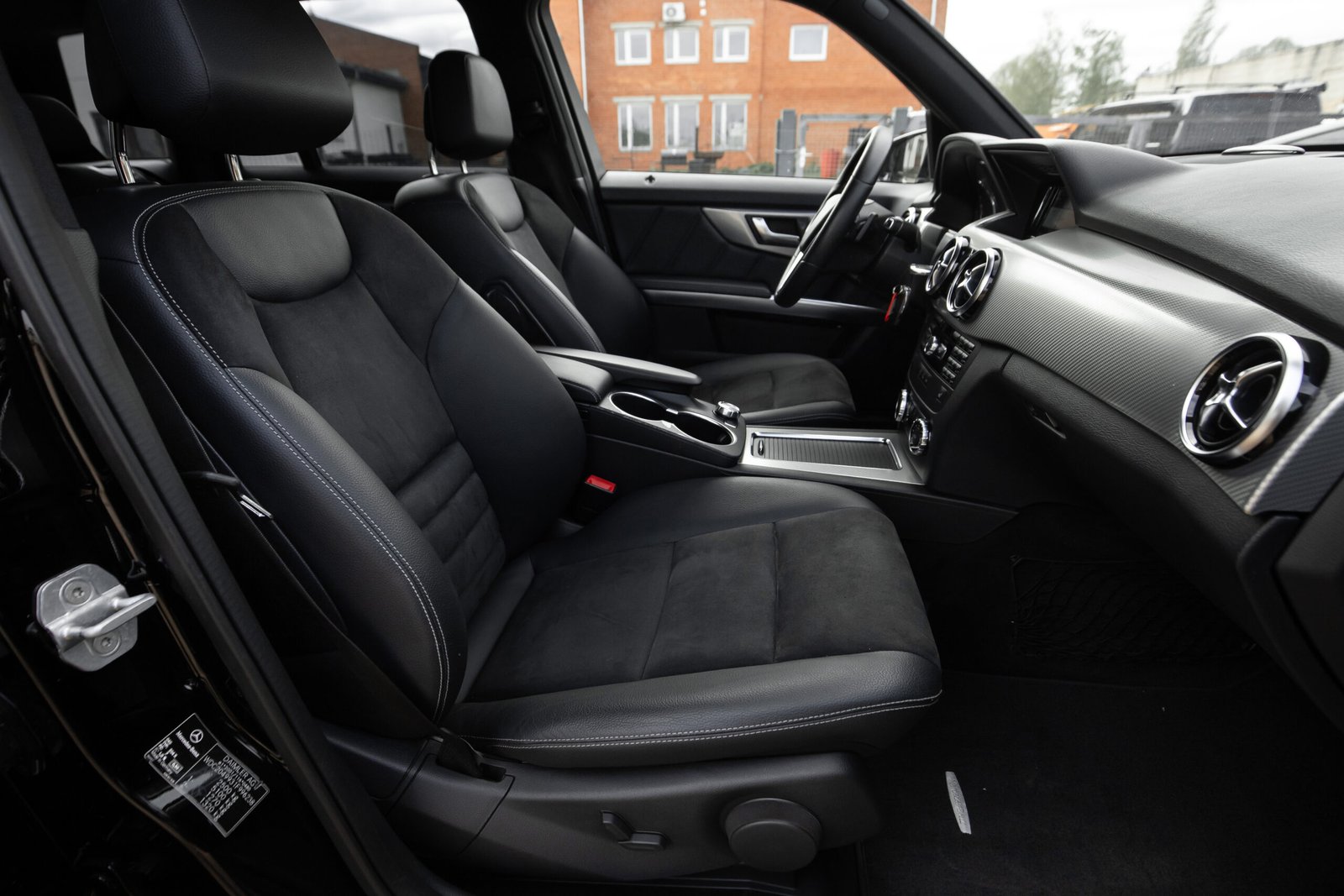 
								Mersedes Benz GLK 350D AMG full									