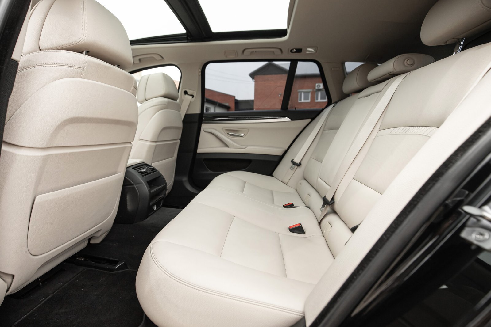 
								BMW 525D FACELIFT 2.0D 160KW full									