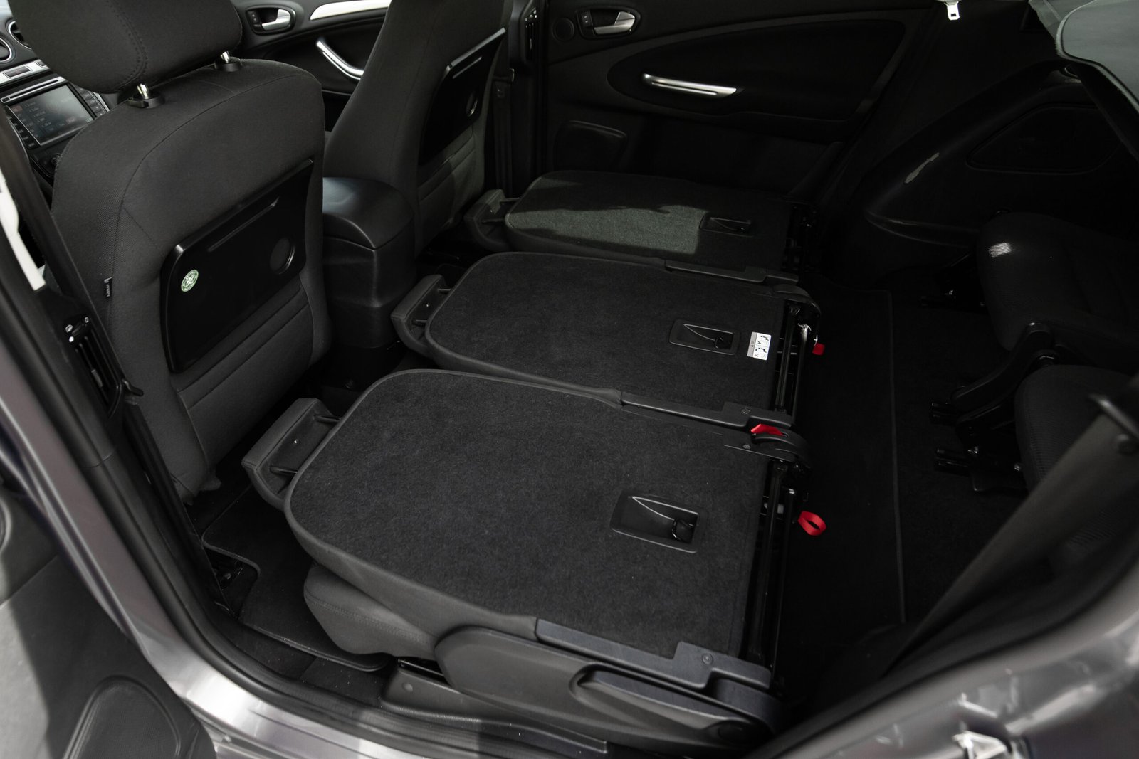 
								FORD GALAXY TITANIUM 2.0D 100KW FACELIFT full									